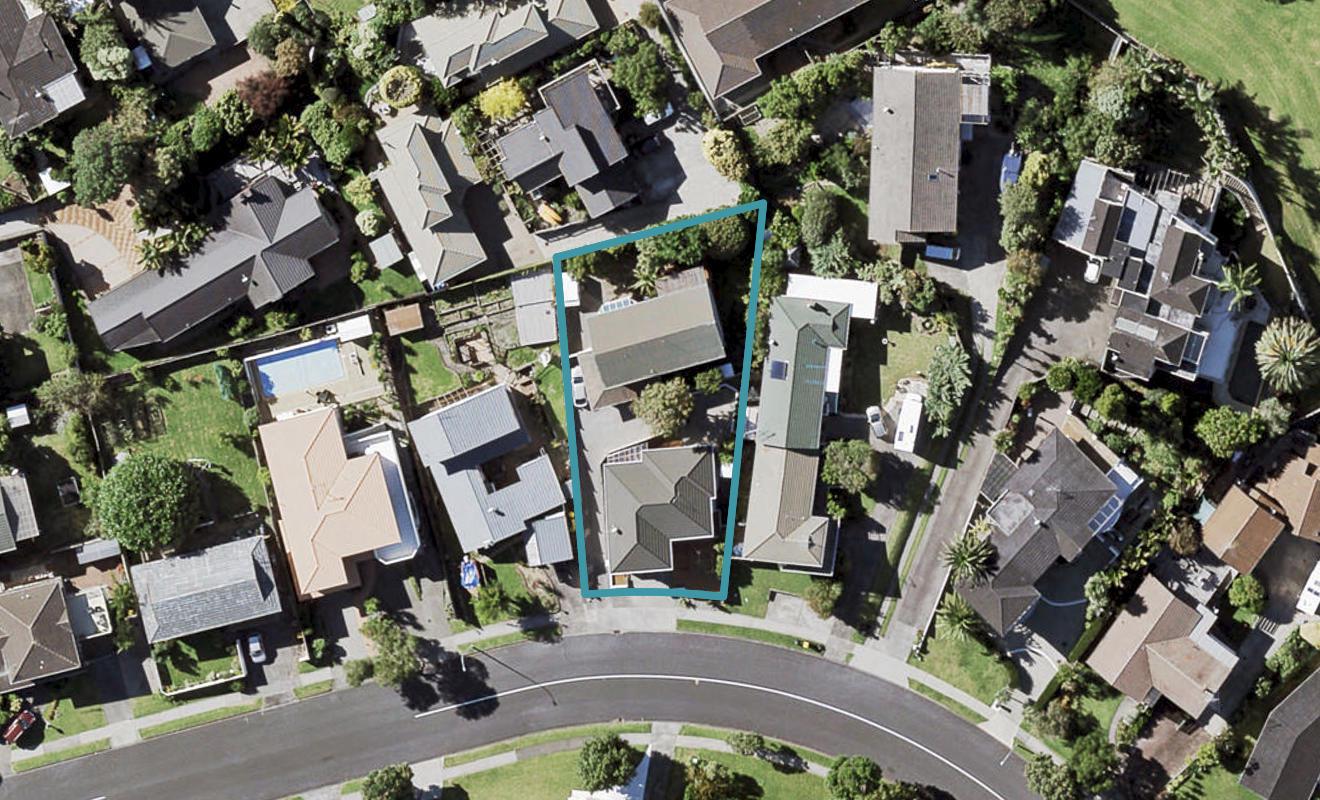 2/9 McCrystal Avenue, Bucklands Beach, Auckland - Carousel 1