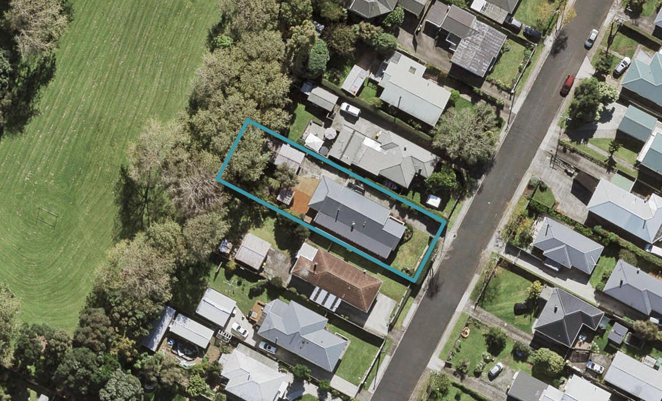 43 Sullivan Avenue, Mangere Bridge, Auckland - Carousel 1
