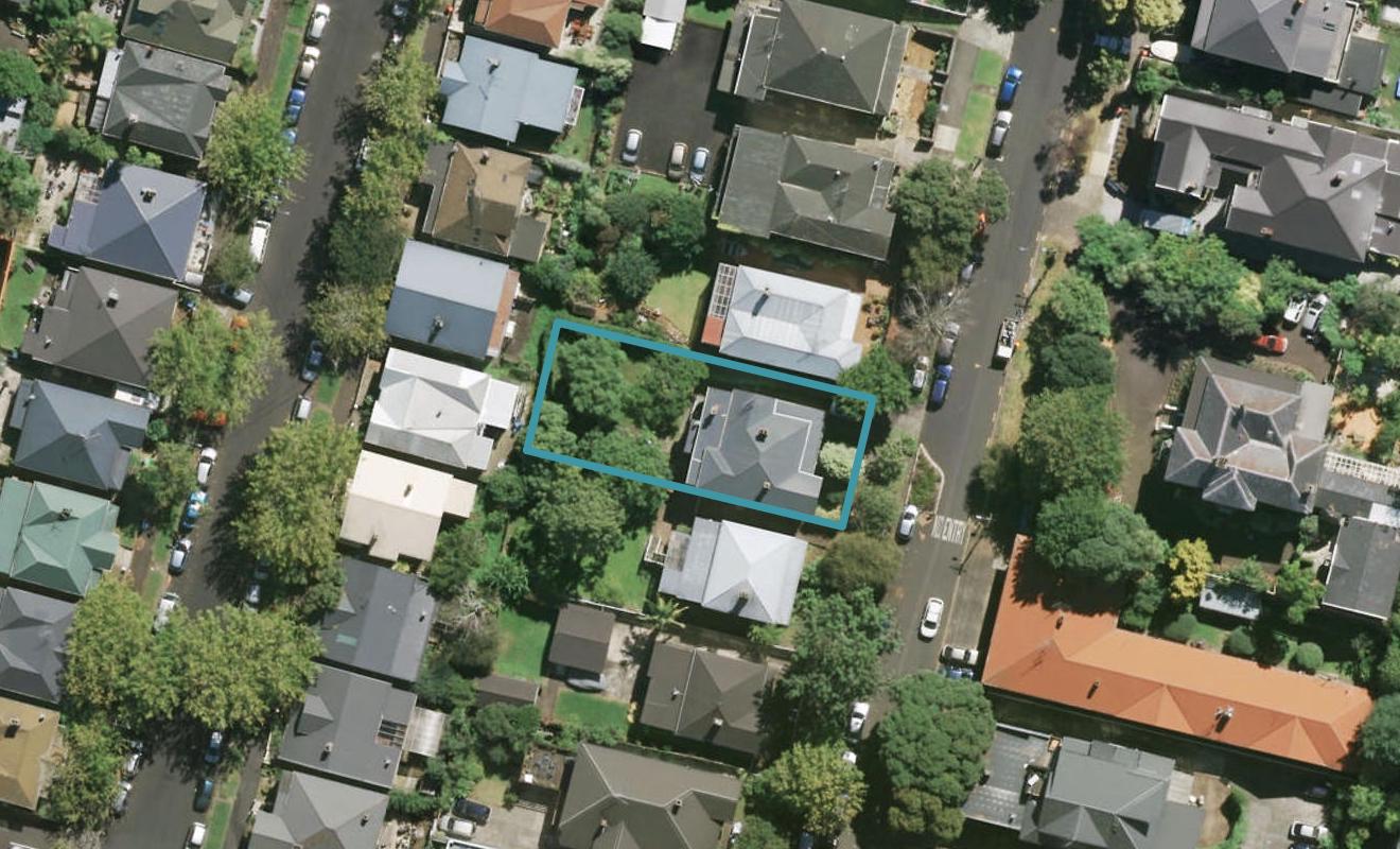 9 Huntly Avenue, Grafton, Auckland - Carousel 1