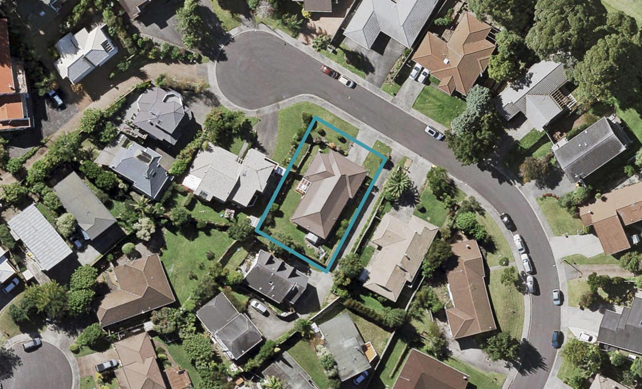 18 Ronald Macken Place, Windsor Park, Auckland - Carousel 1