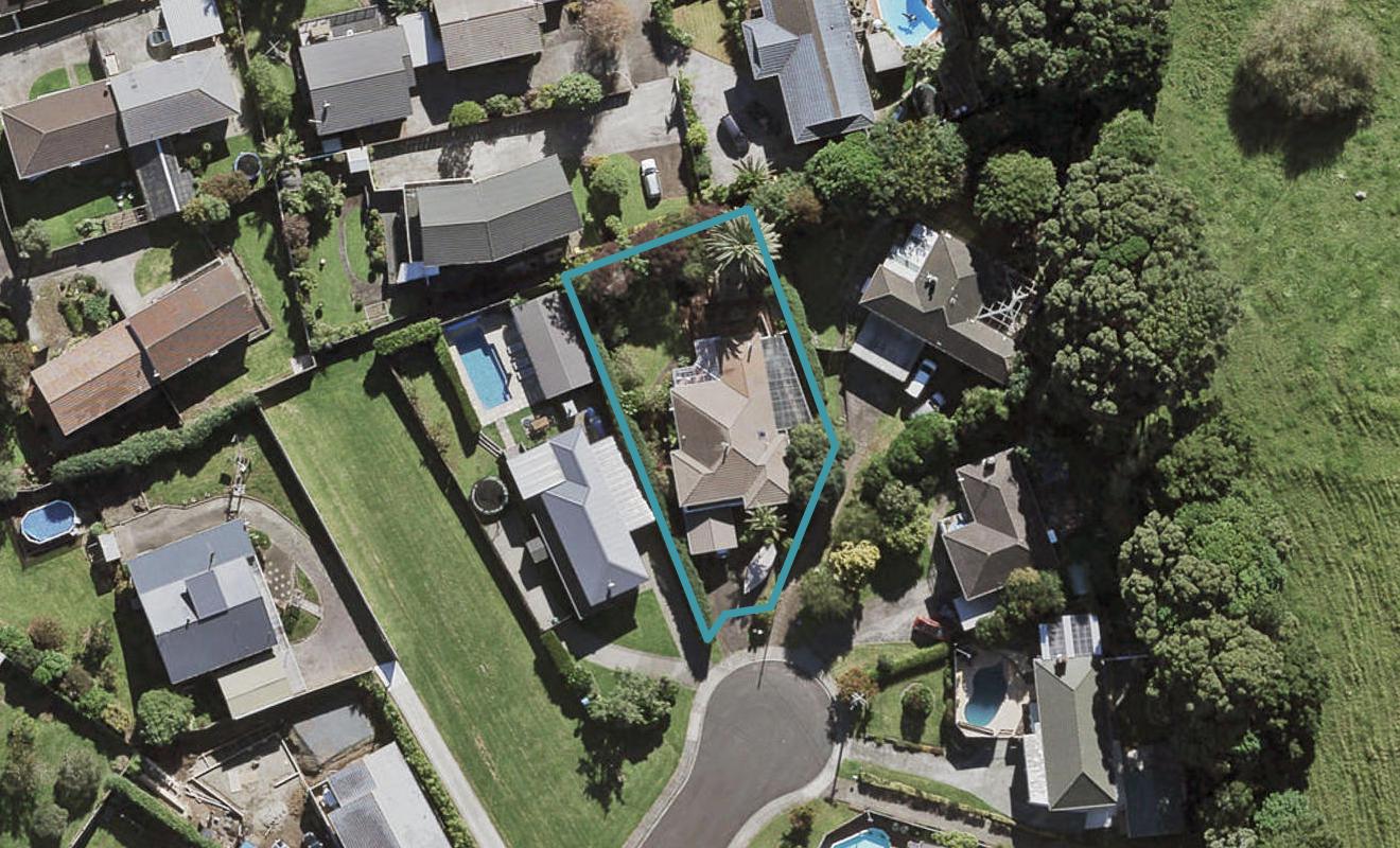 16 Pikitea Road, Mangere Bridge, Auckland - Carousel 1