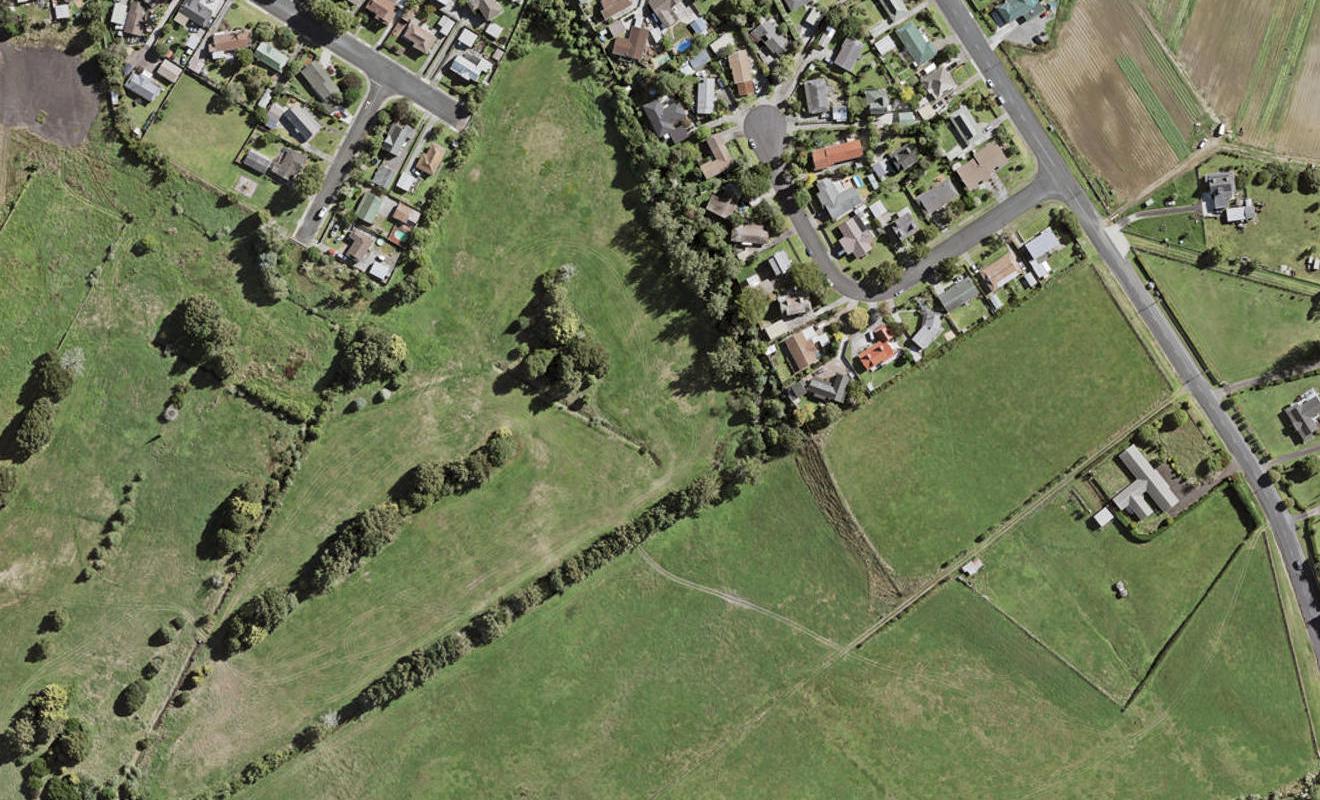 35 Bannockburn Road, Opaheke, Papakura - Carousel 1