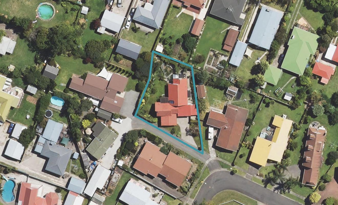 12 Gardner Place, Inner Kaiti, Gisborne - Carousel 1