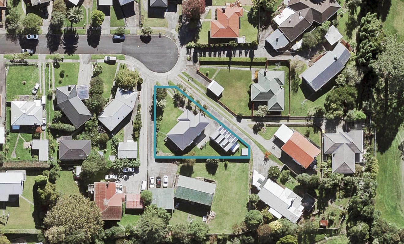 41 Cutler Street, New Lynn, Auckland - Carousel 1