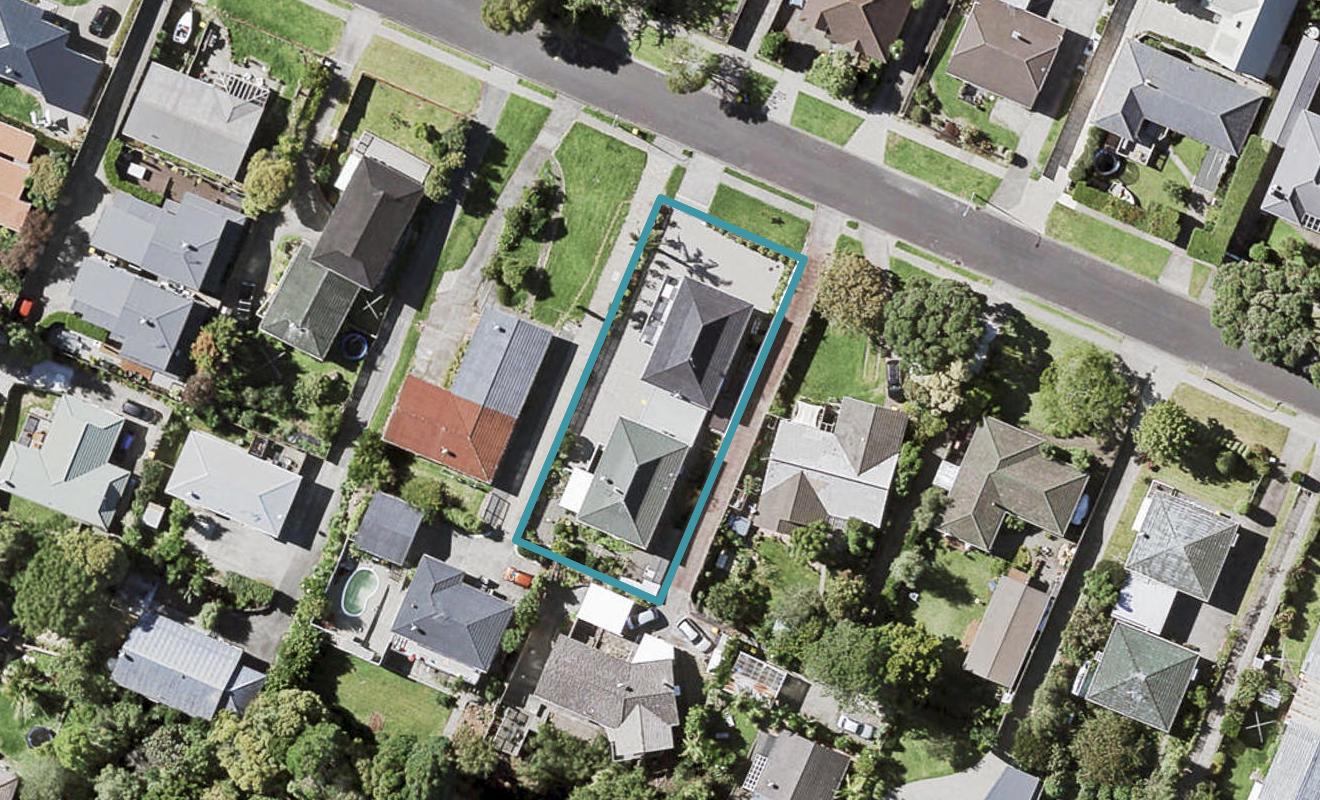 2/18 Abercrombie Street, Howick, Auckland - Carousel 1