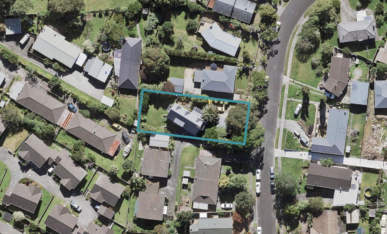 30 Miltonia Avenue, Te Atatu South, Auckland - Carousel 1