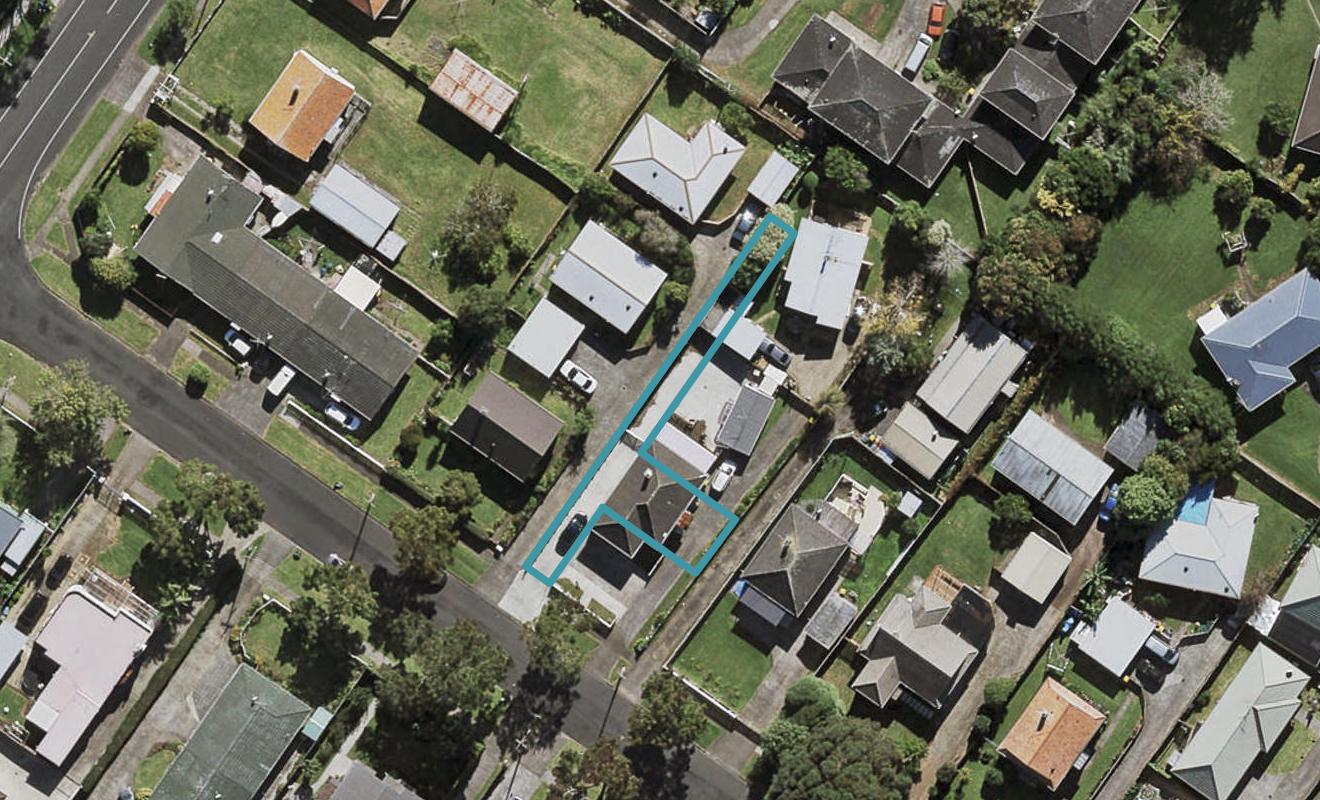 2/8 Avis Avenue, Papatoetoe, Auckland - Carousel 1