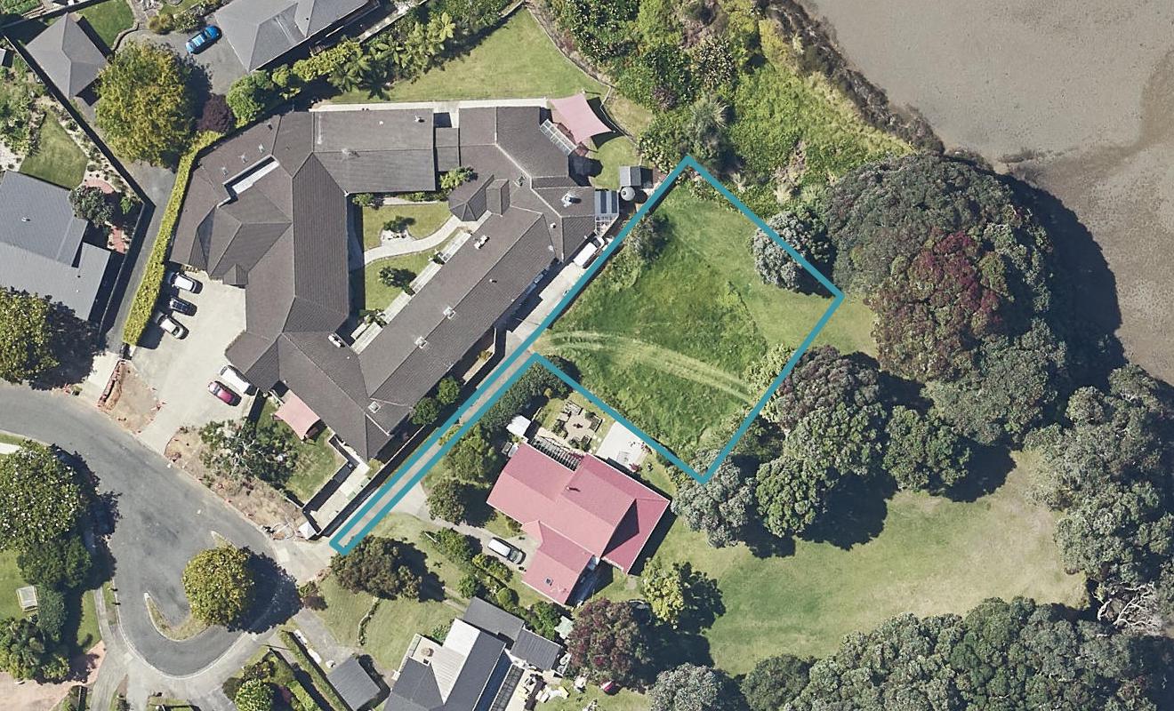 13 Marina Way, Athenree, Katikati - Carousel 1