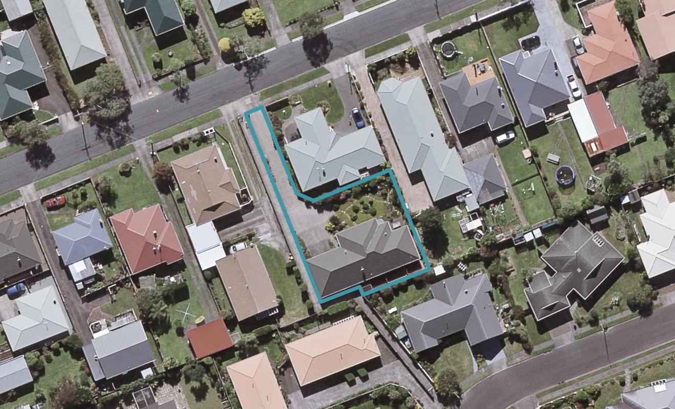 8 Turakina Street, Merrilands, New Plymouth - Carousel 1