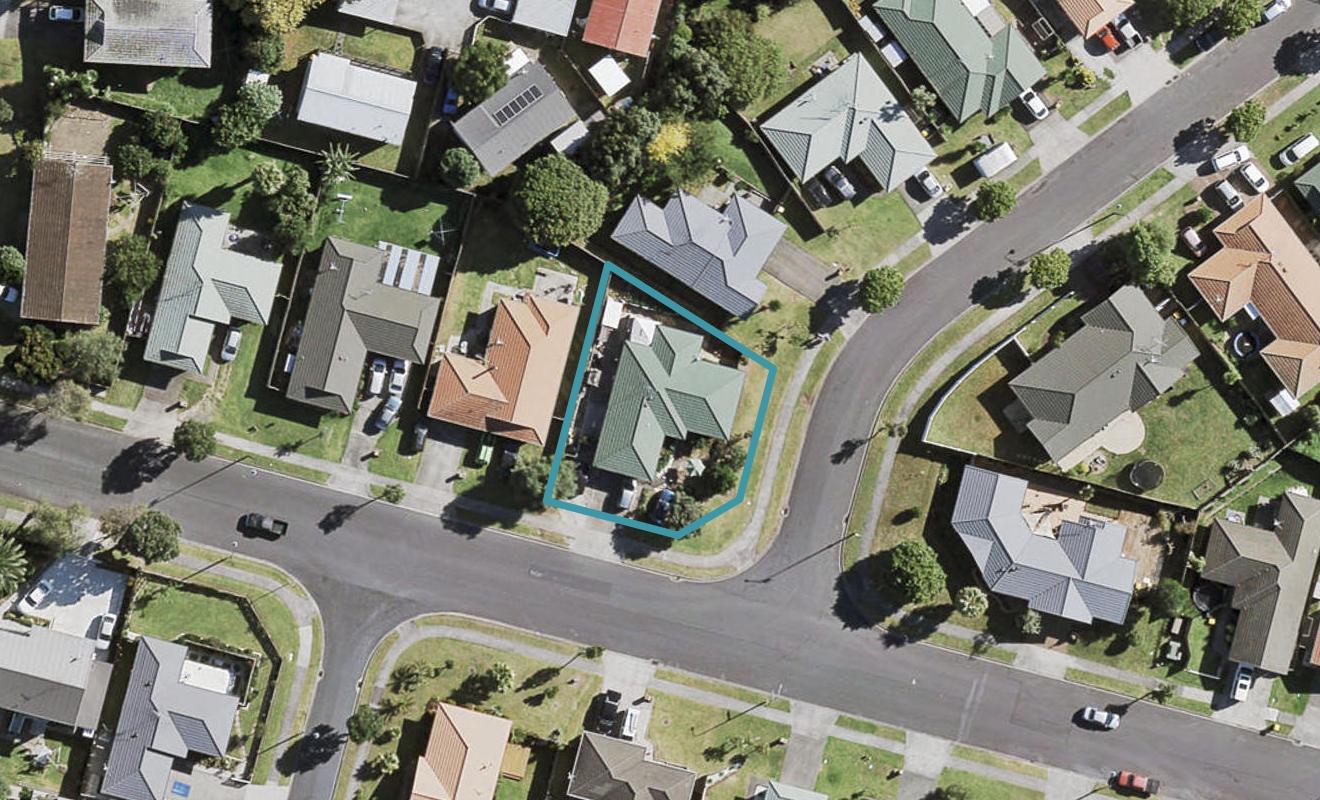 34 Waimahia Avenue, Weymouth, Auckland - Carousel 1