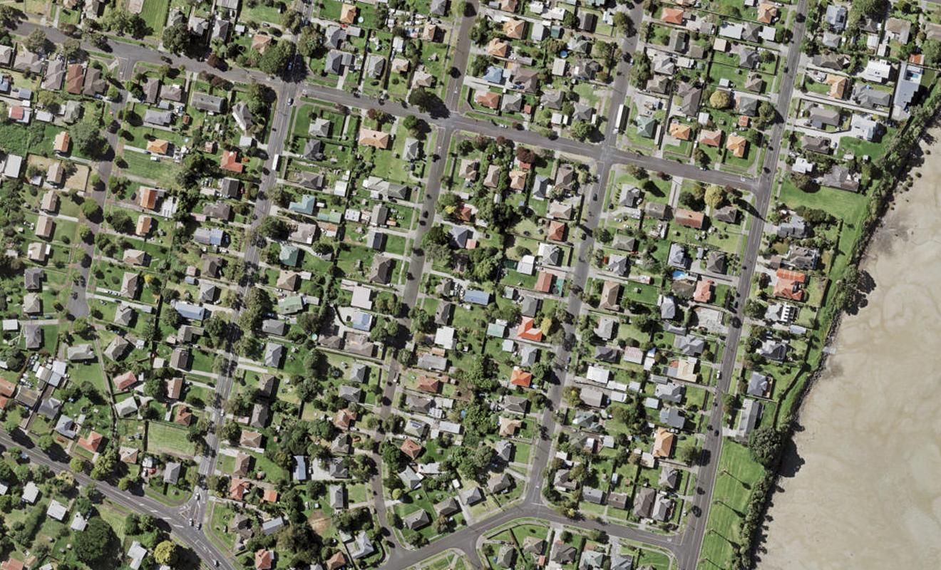 38 Kawiti Avenue, Point England, Auckland - Carousel 1