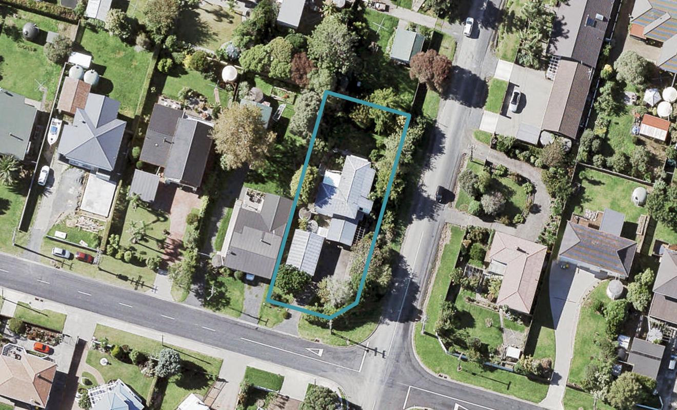 21 Karaka Road, Beachlands, Auckland - Carousel 1