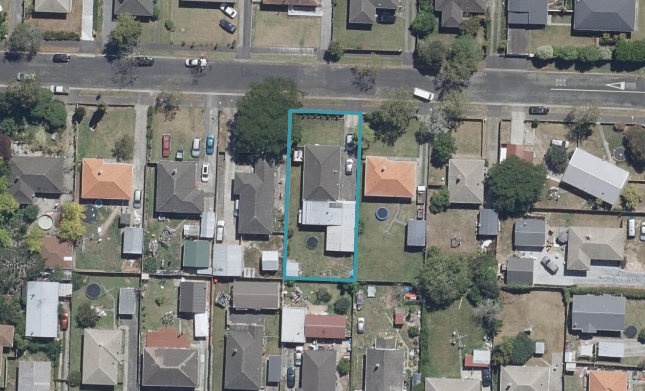 44 Slim Street, Bader, Hamilton - Carousel 1