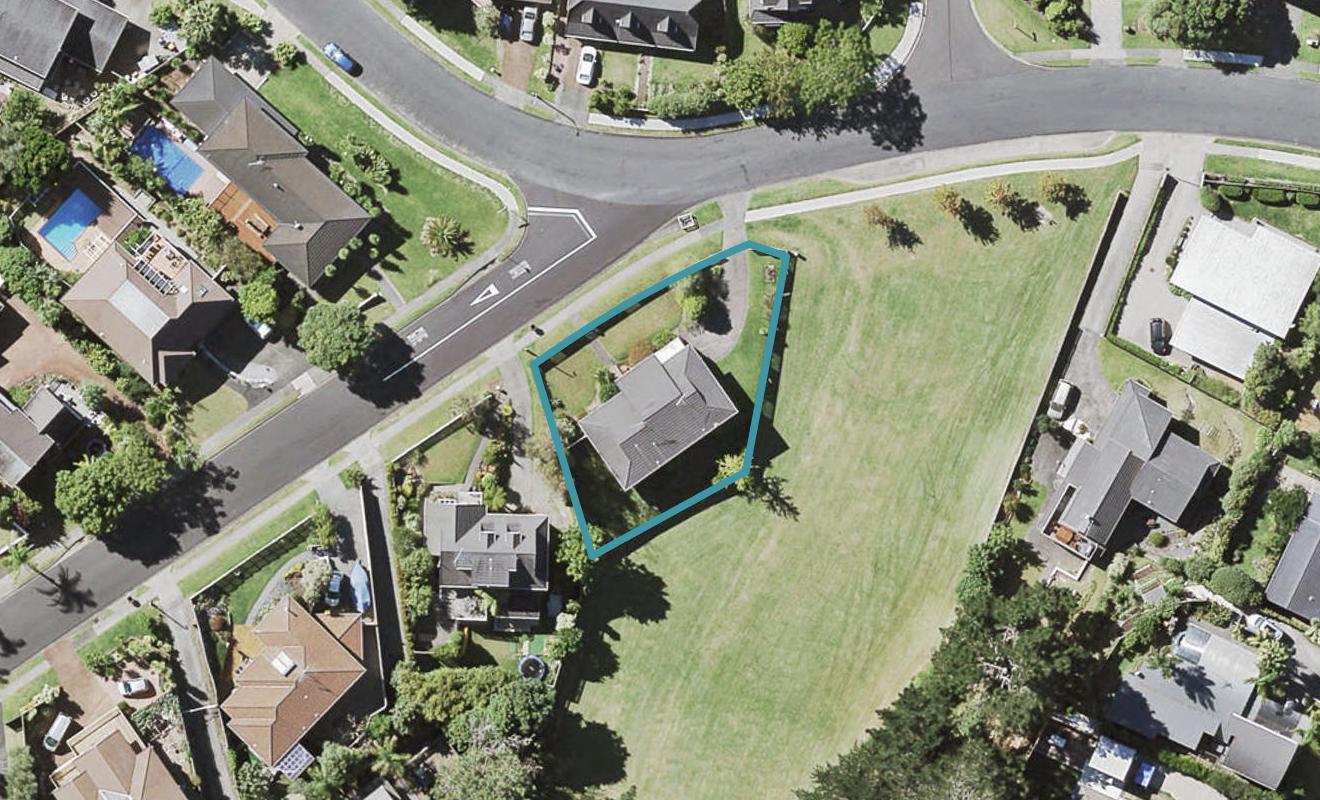 1 Bellbird Rise, Murrays Bay, Auckland - Carousel 1