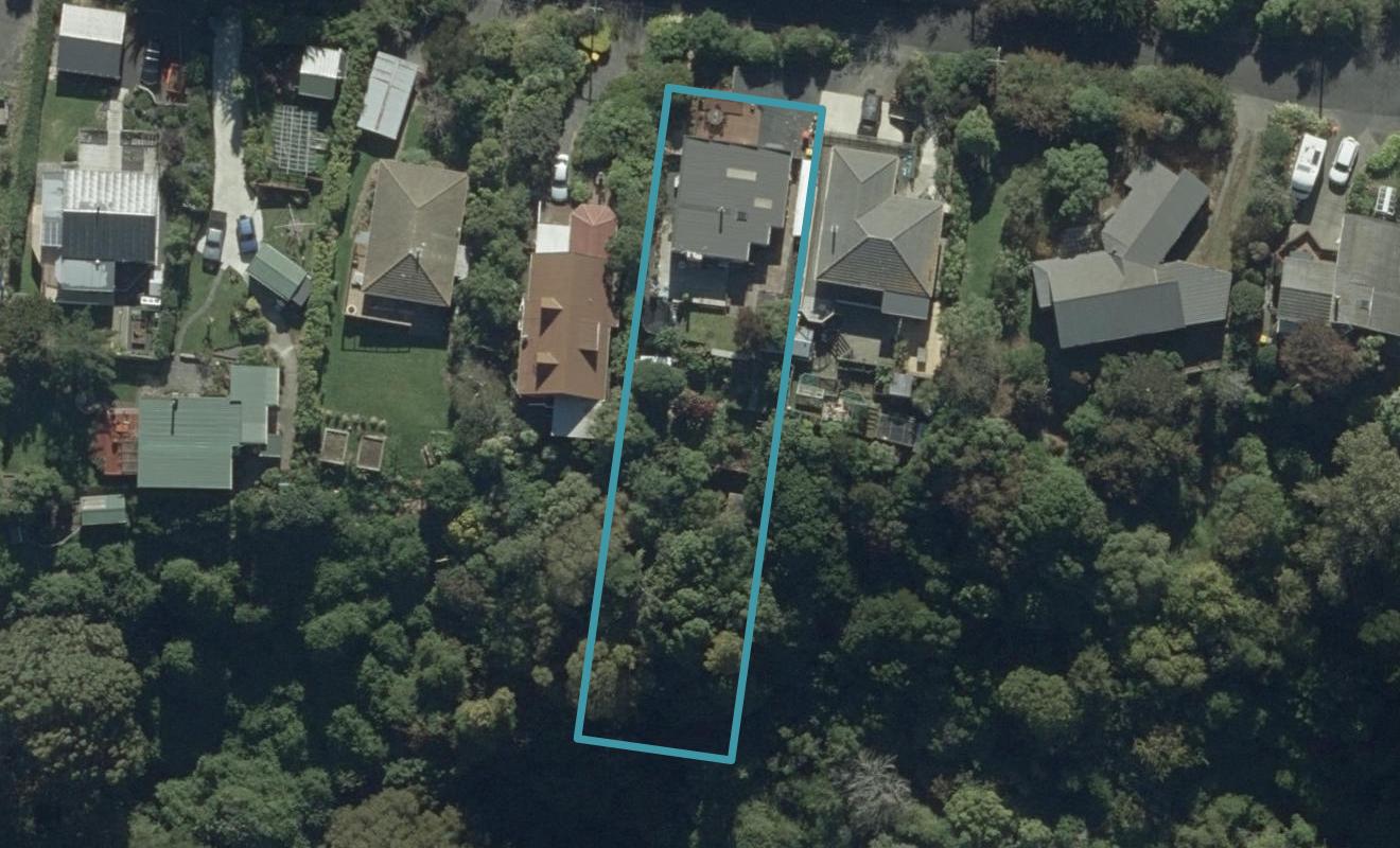 32 Porterfield Street, Macandrew Bay, Dunedin - Carousel 1