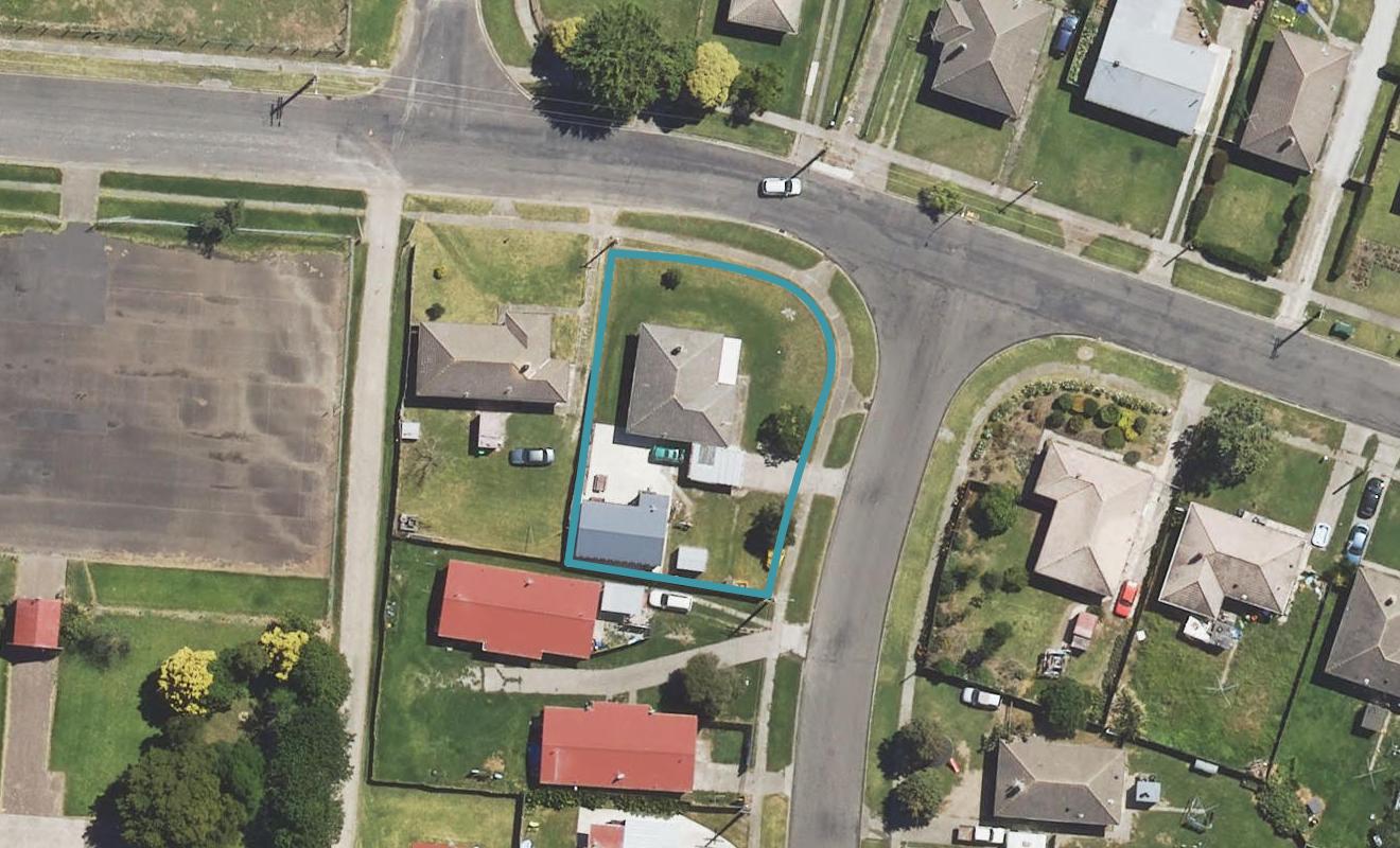 1 Cambridge Terrace, Kaiti, Gisborne - Carousel 1