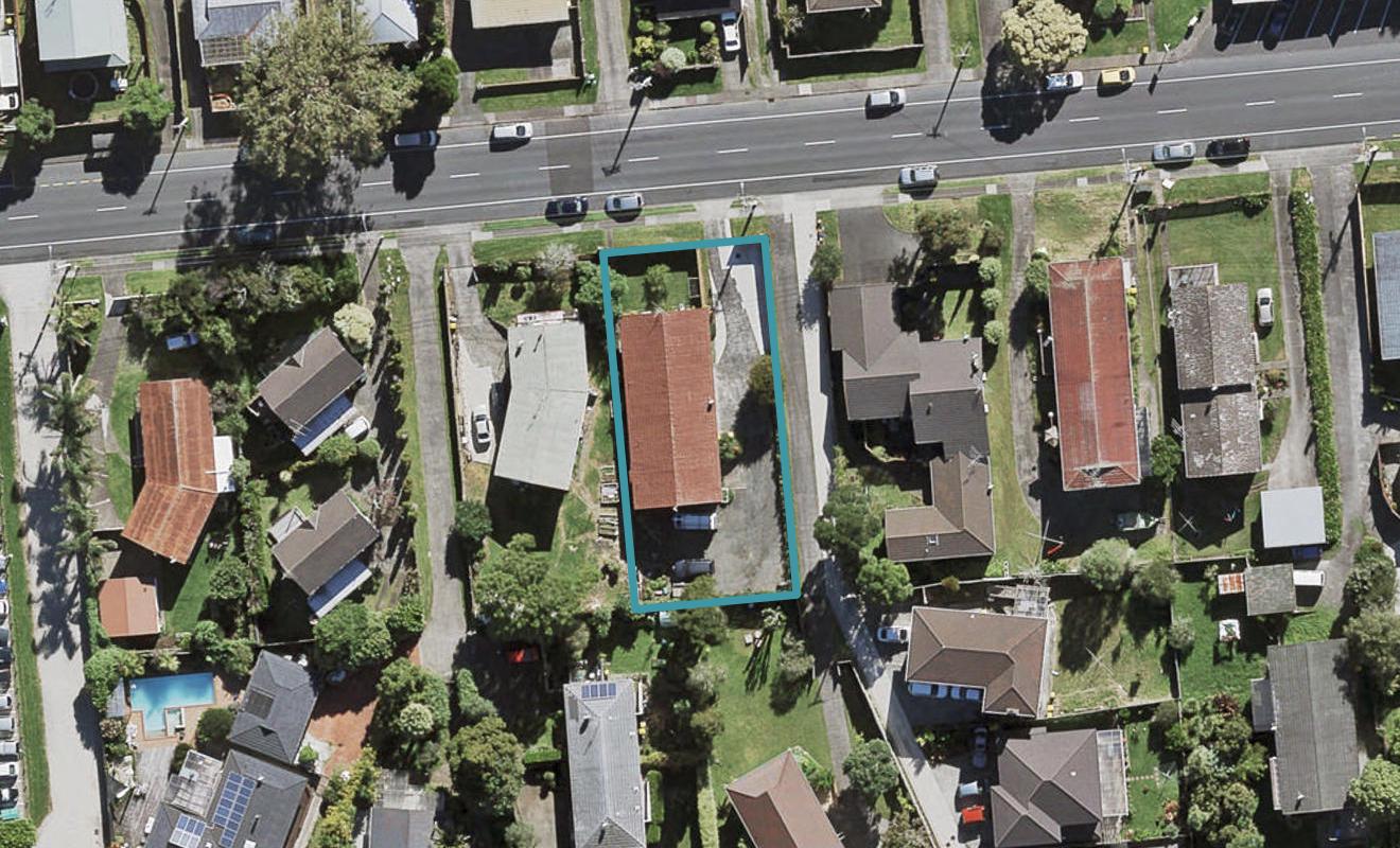 1/14 Manuka Road, Glenfield, North Shore City - Carousel 1