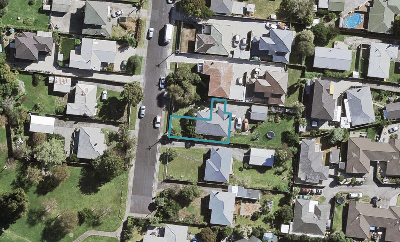 8/10 Alan Avenue, Henderson, Auckland - Carousel 1