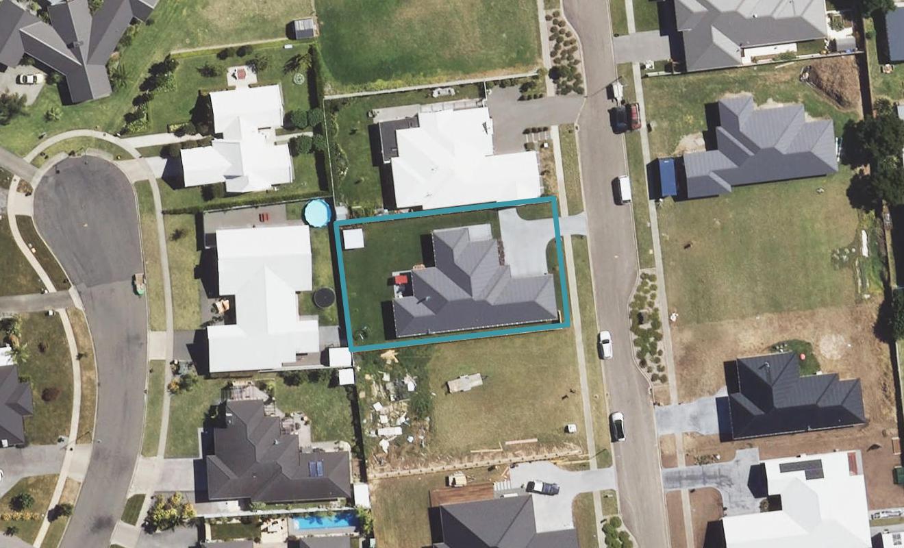 14 Fortis Place, Lytton West, Gisborne - Carousel 1