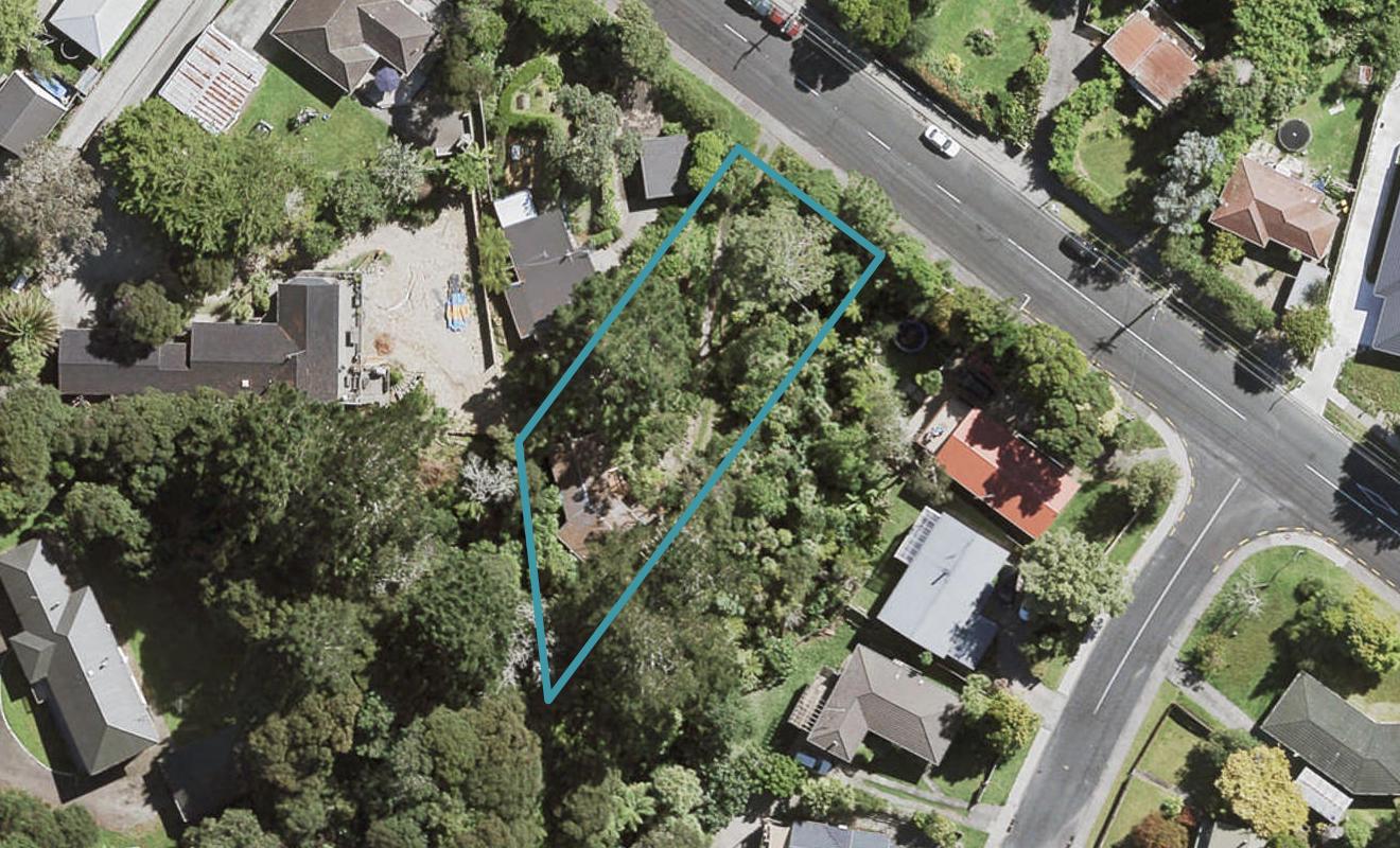 50 Kaurilands Road, Titirangi, Auckland - Carousel 1