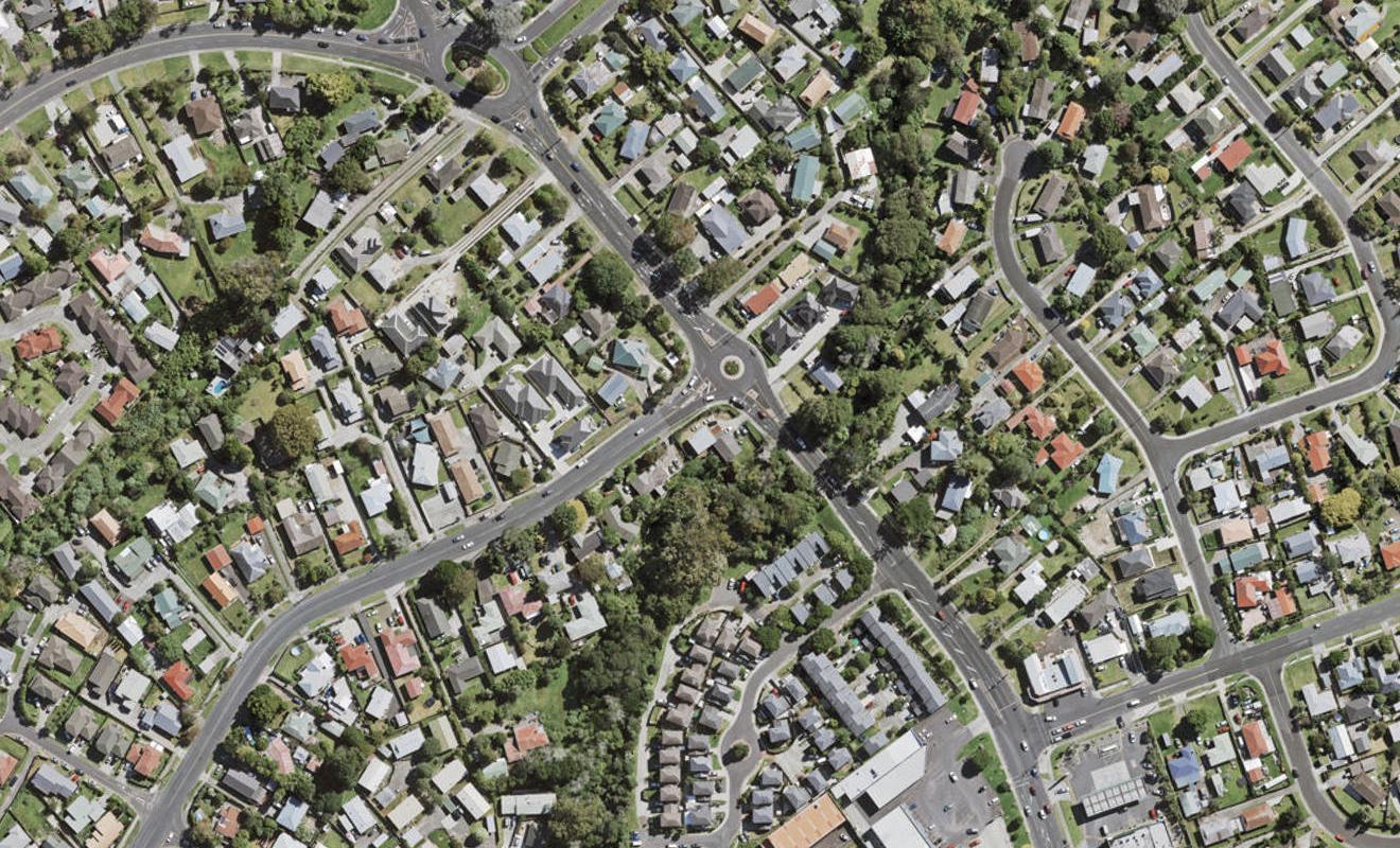 2 Metcalfe Road, Henderson, Auckland - Carousel 1