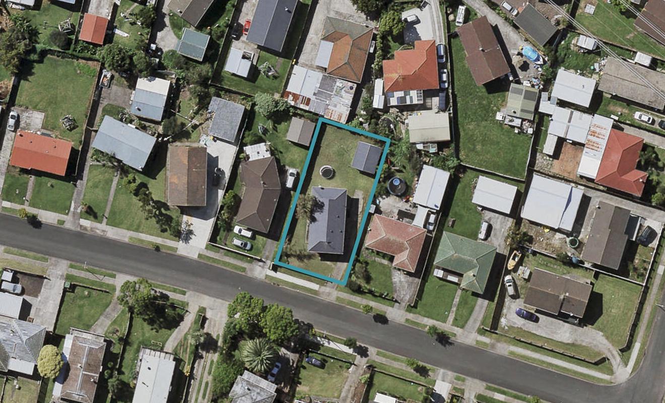 12 Maytime Street, Clover Park, Auckland - Carousel 1