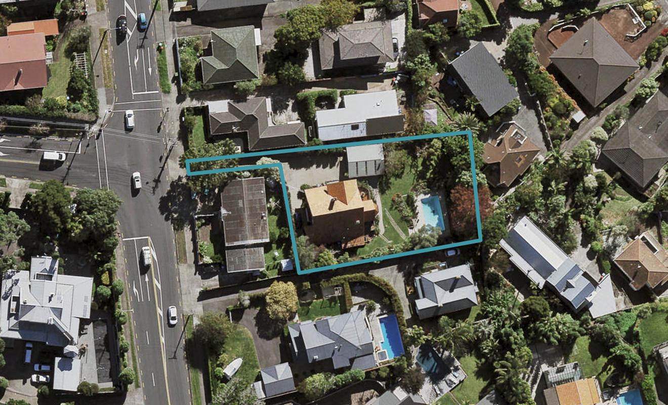 52 Ladies Mile, Remuera, Auckland - Carousel 1