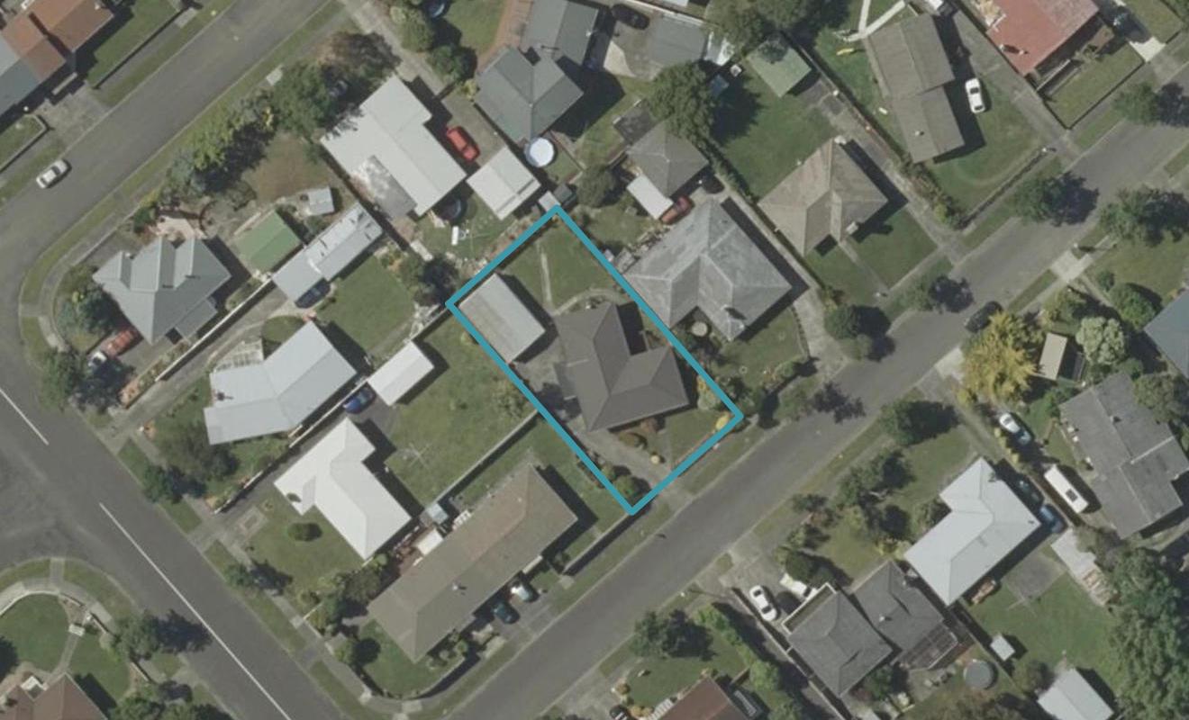 42 Abraham Crescent, Milson, Palmerston North - Carousel 1