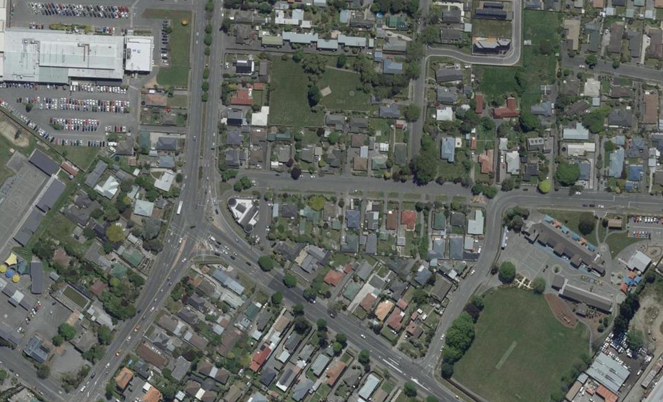 16 Winters Road, Redwood, Christchurch - Carousel 1