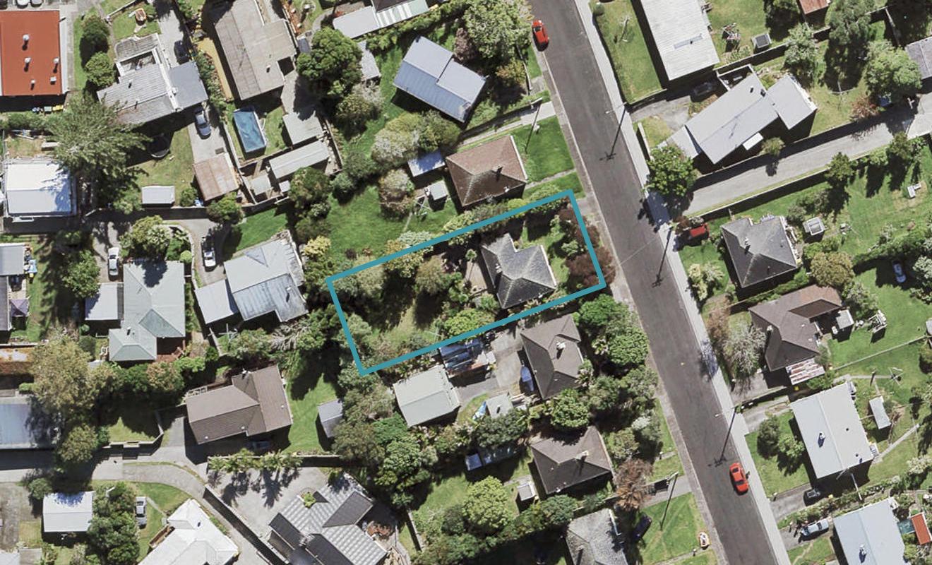 8 Chippendale Crescent, Birkdale, Auckland - Carousel 1