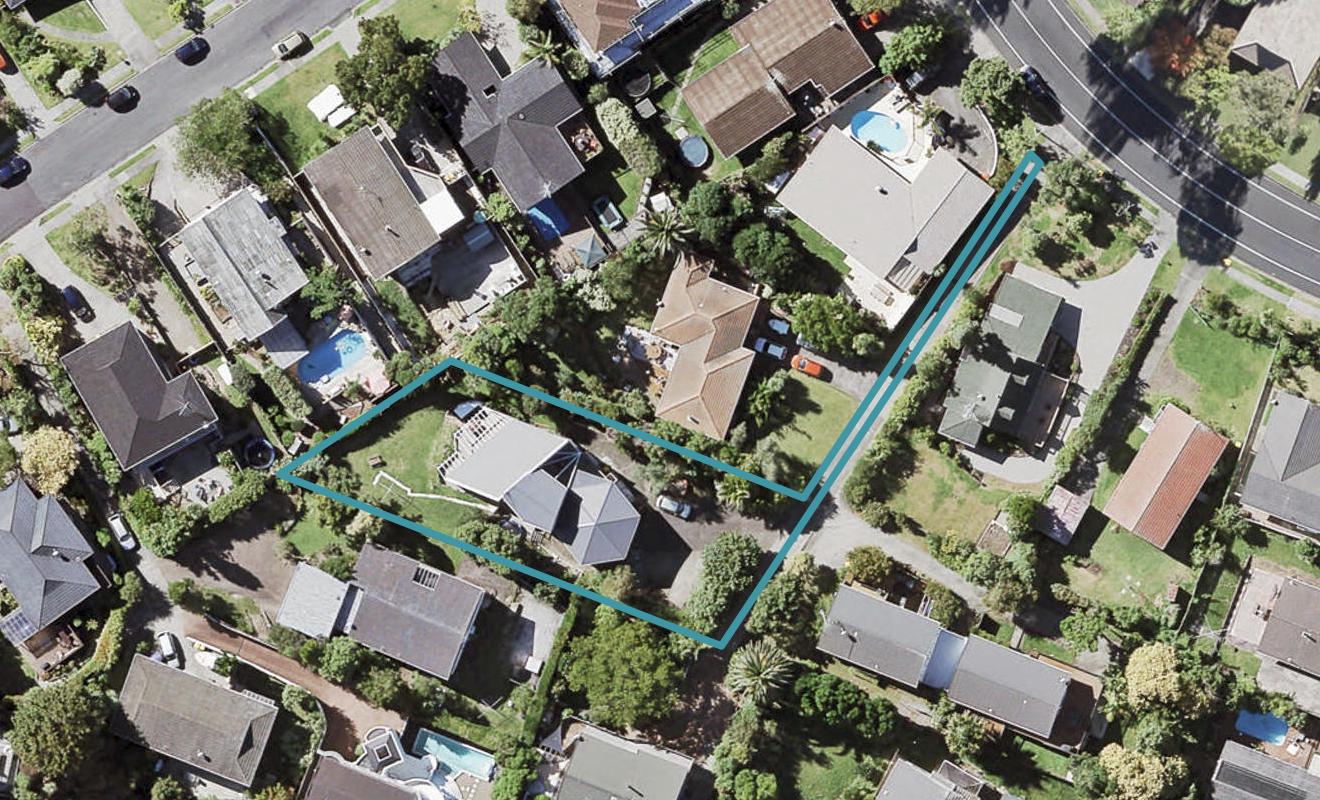 64 John Downs Drive, Browns Bay, Auckland - Carousel 1