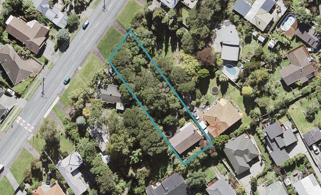 12 Avonleigh Road, Green Bay, Auckland - Carousel 1