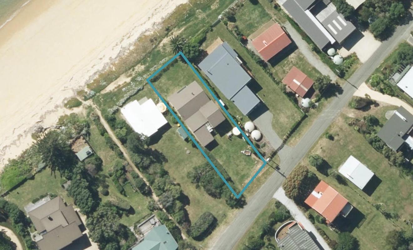 30 Peninsula Road, Tata Beach - Carousel 1