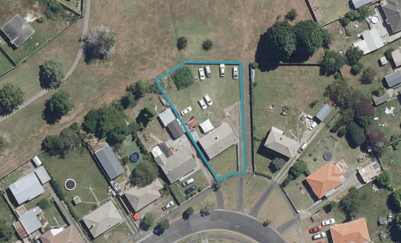 33 Ross Crescent, Fairfield, Hamilton - Carousel 1