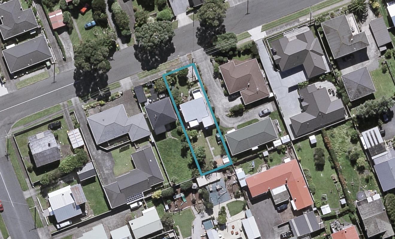 19 Whiteley Street, Moturoa, New Plymouth - Carousel 1
