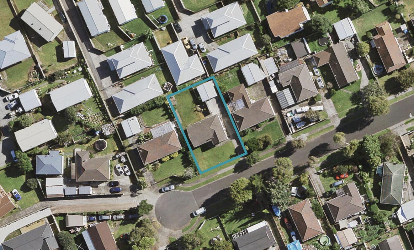 15 Benton Place, Manurewa, Auckland - Carousel 1