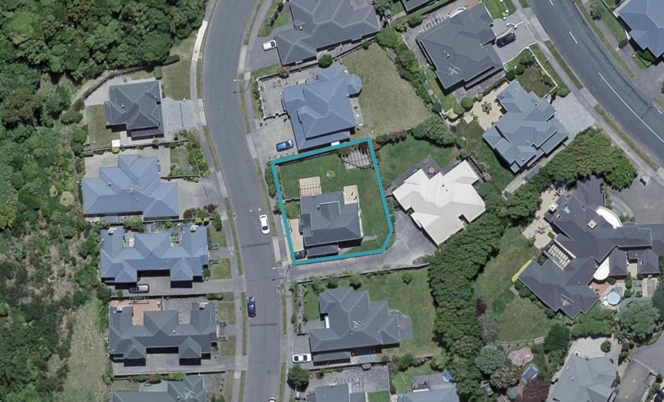 7 Chippenham Grove, Churton Park, Wellington - Carousel 1
