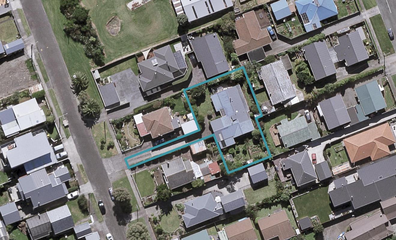 17A Record Street, Fitzroy, New Plymouth - Carousel 1