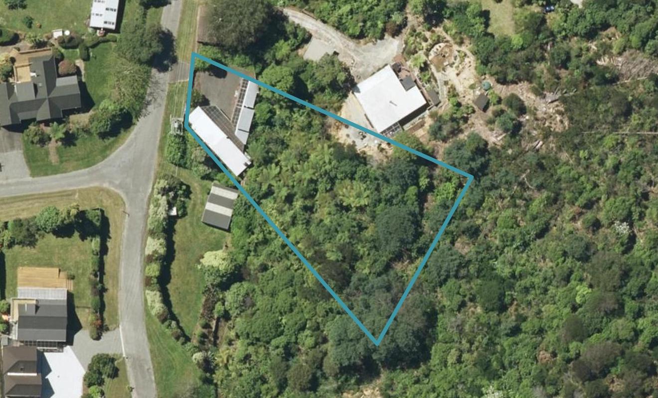 9 Phillips Road, Ngākuta Bay, Picton - Carousel 1