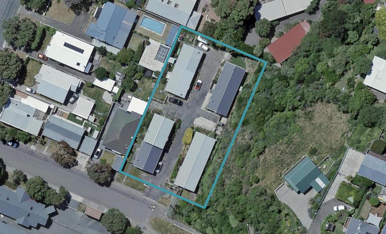 2/9 Athens Street, Miramar, Wellington - Carousel 1