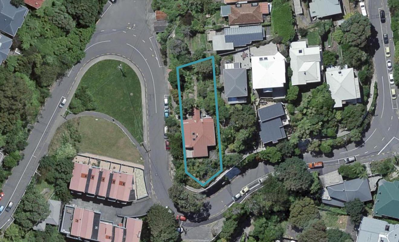 96 Kelburn Parade, Kelburn, Wellington - Carousel 1