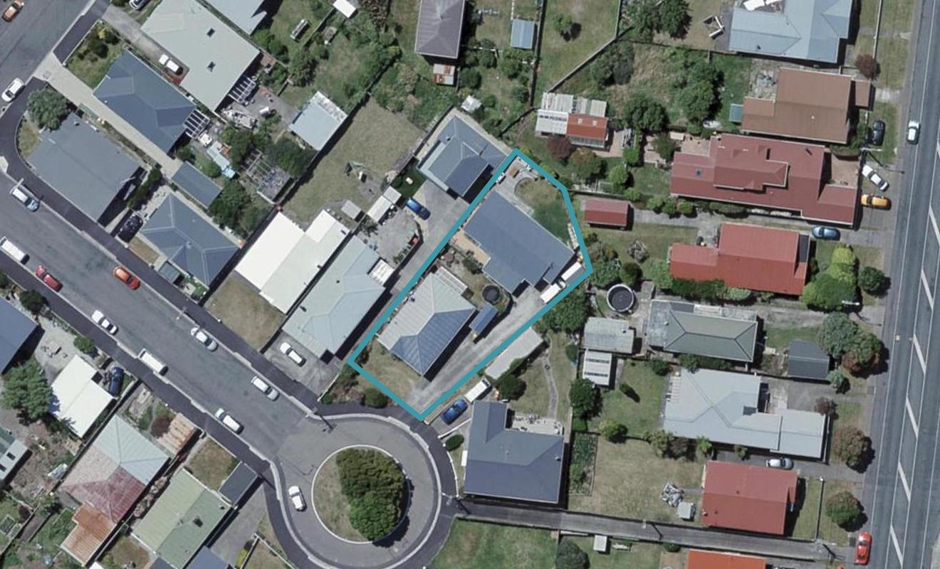 11B Bruges Avenue, Miramar, Wellington - Carousel 1