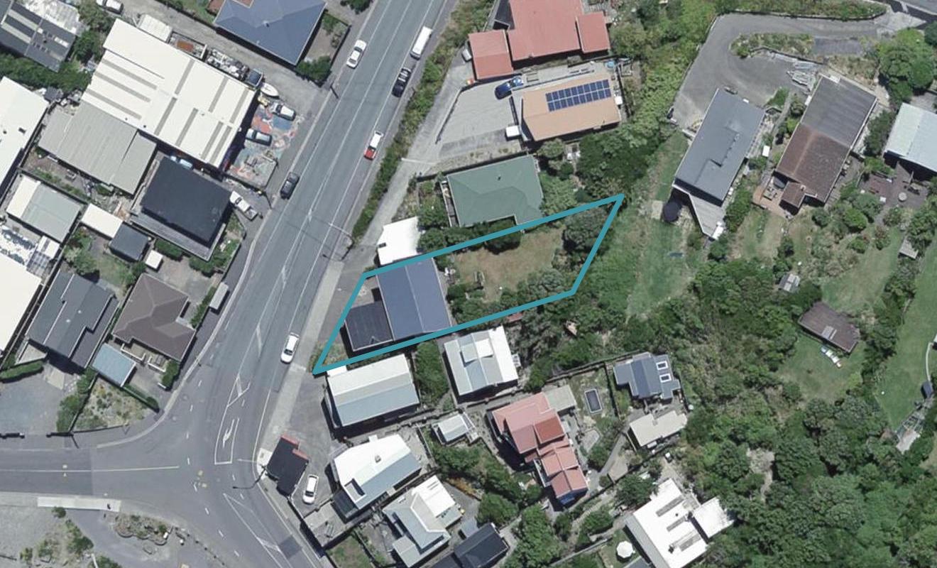 4 Happy Valley Road, Owhiro Bay, Wellington - Carousel 1