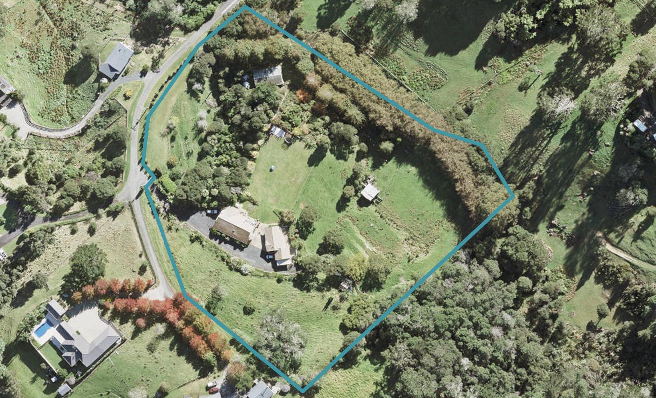 1166 EAST COAST Road, Redvale, Auckland - Carousel 1