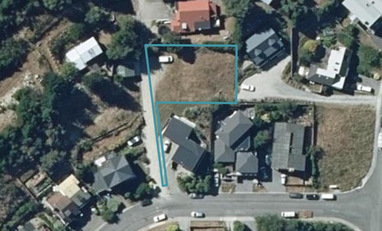 11 Lochy Road, Fernhill, Queenstown - Carousel 1