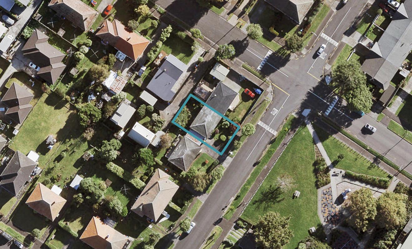 7A Saxon Street, Waterview, Auckland - Carousel 1