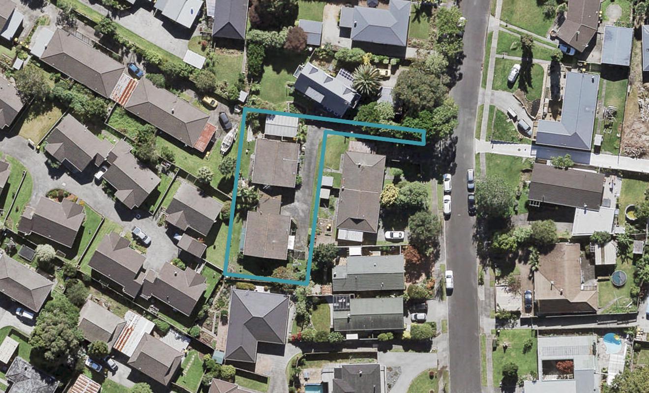 1/32 Miltonia Avenue, Te Atatu South, Auckland - Carousel 1