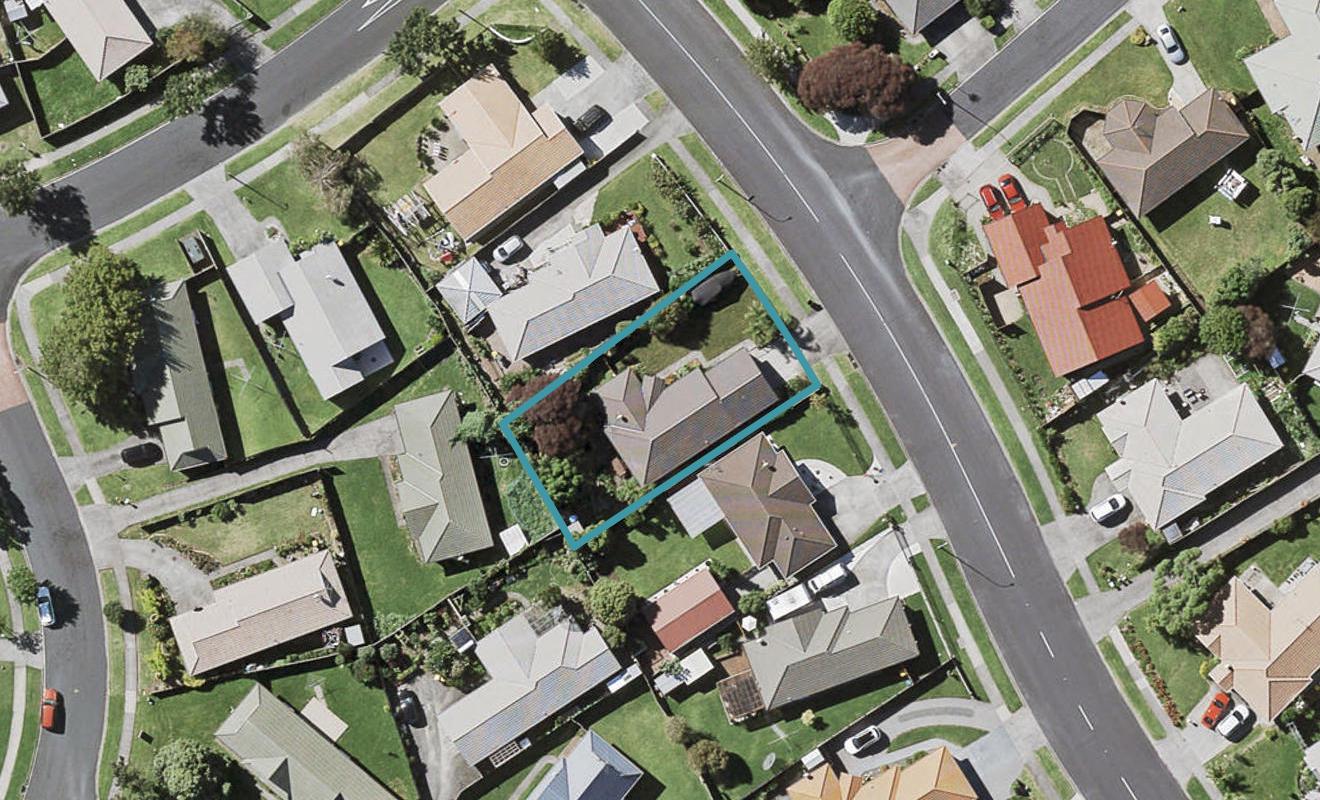 64 Burswood Drive, Burswood, Auckland - Carousel 1