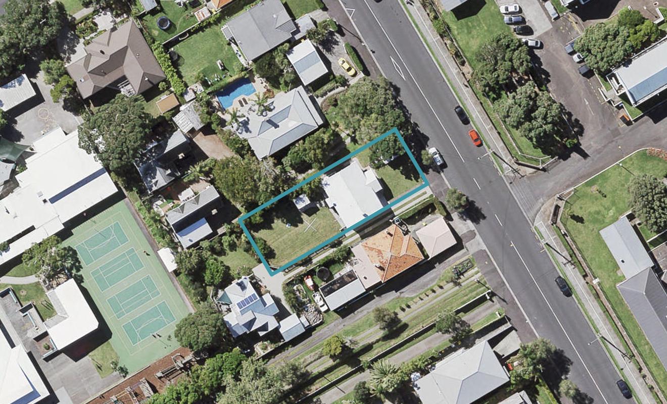 141 Vauxhall Road, Narrow Neck, Auckland - Carousel 1
