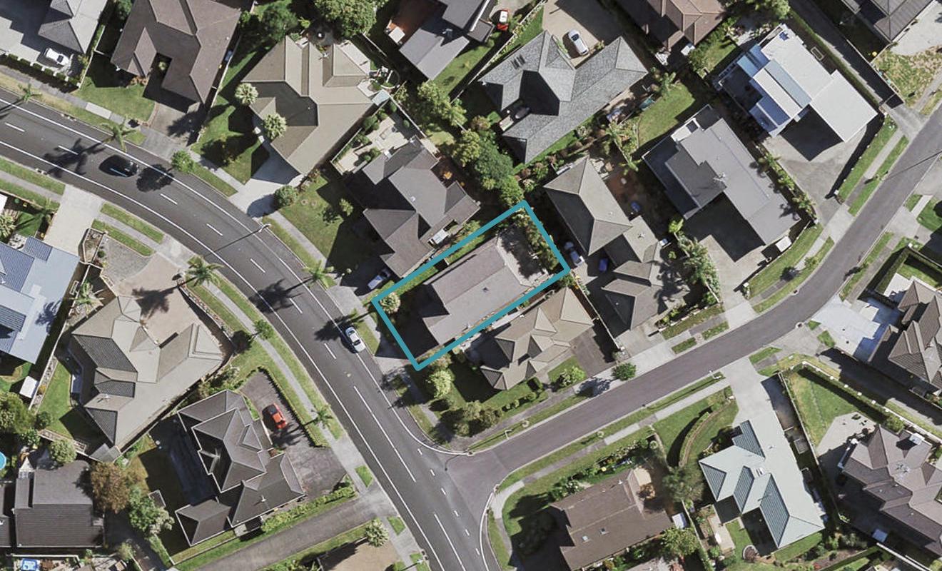 323 Hill Road, The Gardens, Auckland - Carousel 1